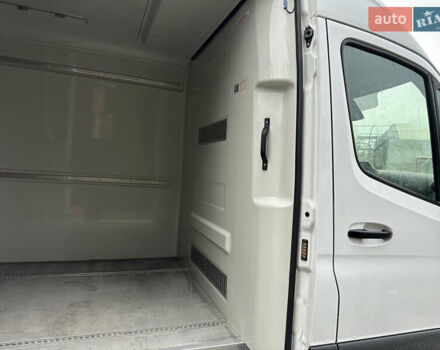Білий Мерседес Sprinter, об'ємом двигуна 2 л та пробігом 278 тис. км за 27700 $, фото 12 на Automoto.ua