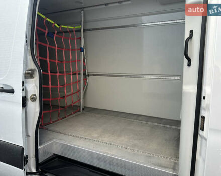 Білий Мерседес Sprinter, об'ємом двигуна 2 л та пробігом 278 тис. км за 28800 $, фото 11 на Automoto.ua