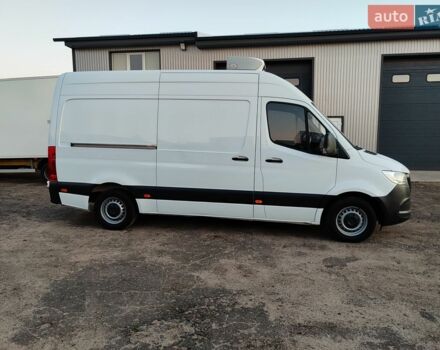 Белый Мерседес Sprinter, объемом двигателя 2 л и пробегом 270 тыс. км за 24900 $, фото 2 на Automoto.ua