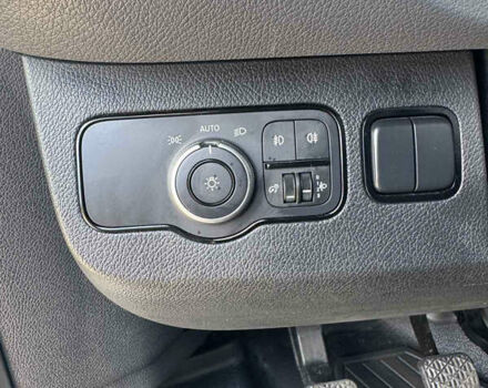 Белый Мерседес Sprinter, объемом двигателя 0 л и пробегом 135 тыс. км за 39851 $, фото 32 на Automoto.ua