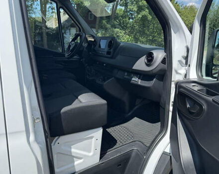 Белый Мерседес Sprinter, объемом двигателя 0 л и пробегом 135 тыс. км за 39851 $, фото 24 на Automoto.ua