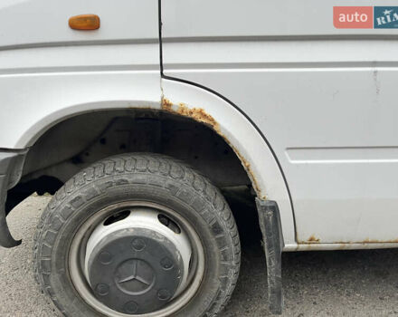 Белый Мерседес Sprinter, объемом двигателя 2.87 л и пробегом 670 тыс. км за 7800 $, фото 7 на Automoto.ua