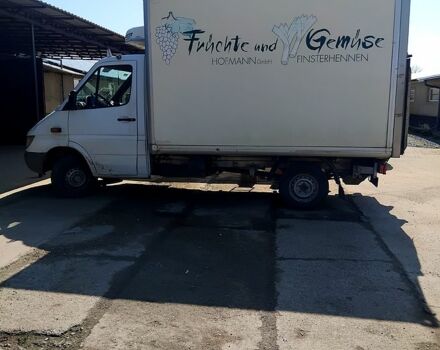 Білий Мерседес Sprinter, об'ємом двигуна 2.7 л та пробігом 750 тис. км за 11000 $, фото 1 на Automoto.ua