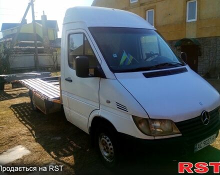 Белый Мерседес Sprinter, объемом двигателя 2.2 л и пробегом 535 тыс. км за 7400 $, фото 1 на Automoto.ua