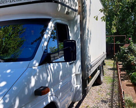 Белый Мерседес Sprinter, объемом двигателя 2.7 л и пробегом 110 тыс. км за 22500 $, фото 1 на Automoto.ua