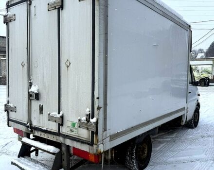 Белый Мерседес Sprinter, объемом двигателя 2.2 л и пробегом 604 тыс. км за 5900 $, фото 5 на Automoto.ua
