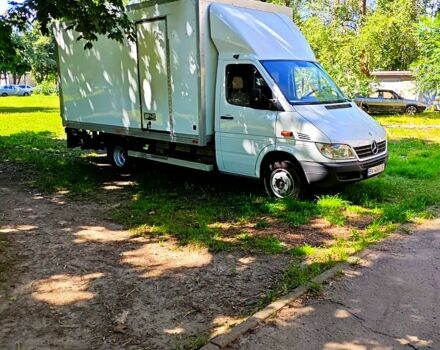 Белый Мерседес Sprinter, объемом двигателя 2.2 л и пробегом 415 тыс. км за 13000 $, фото 2 на Automoto.ua