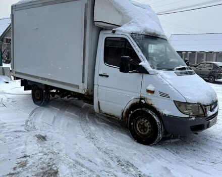 Белый Мерседес Sprinter, объемом двигателя 2.2 л и пробегом 604 тыс. км за 5900 $, фото 2 на Automoto.ua