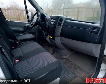 Белый Мерседес Sprinter, объемом двигателя 2 л и пробегом 240 тыс. км за 10200 $, фото 4 на Automoto.ua