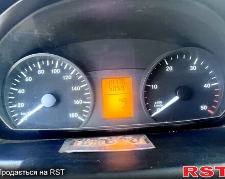 Белый Мерседес Sprinter, объемом двигателя 3 л и пробегом 735 тыс. км за 12500 $, фото 5 на Automoto.ua