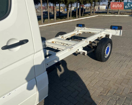Белый Мерседес Sprinter, объемом двигателя 2.2 л и пробегом 280 тыс. км за 12700 $, фото 9 на Automoto.ua