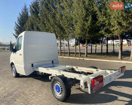 Белый Мерседес Sprinter, объемом двигателя 2.2 л и пробегом 280 тыс. км за 12700 $, фото 3 на Automoto.ua