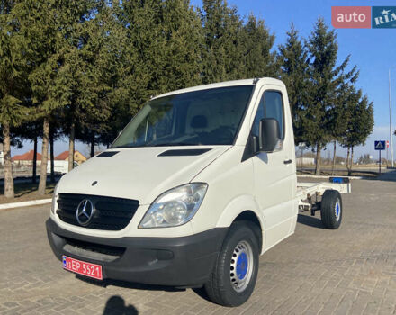 Белый Мерседес Sprinter, объемом двигателя 2.2 л и пробегом 280 тыс. км за 12700 $, фото 1 на Automoto.ua
