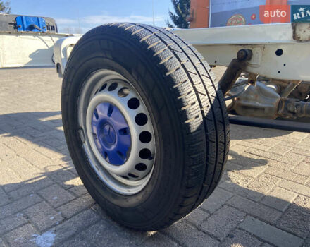 Белый Мерседес Sprinter, объемом двигателя 2.2 л и пробегом 280 тыс. км за 12700 $, фото 6 на Automoto.ua