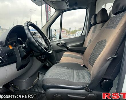 Мерседес Sprinter 2011 у Києві на Automoto.ua Білий Мерседес Sprinter, об'ємом двигуна 2.1 л та пробігом 302 тис. км за 15682 $, фото 8 на Automoto.ua