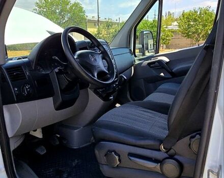 Белый Мерседес Sprinter, объемом двигателя 2.2 л и пробегом 383 тыс. км за 19000 $, фото 6 на Automoto.ua