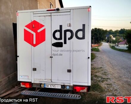Белый Мерседес Sprinter, объемом двигателя 2.1 л и пробегом 329 тыс. км за 16500 $, фото 3 на Automoto.ua