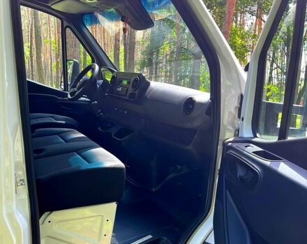 Белый Мерседес Sprinter, объемом двигателя 2.1 л и пробегом 86 тыс. км за 40000 $, фото 11 на Automoto.ua