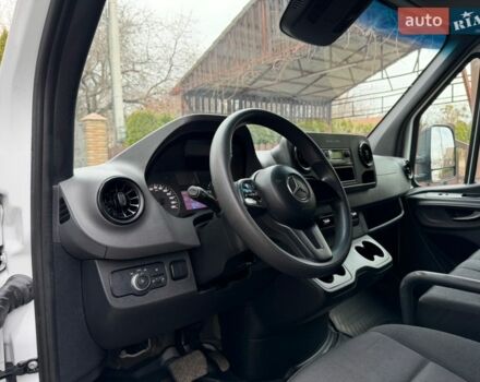 Білий Мерседес Sprinter, об'ємом двигуна 2 л та пробігом 212 тис. км за 37117 $, фото 12 на Automoto.ua