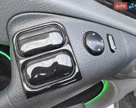 Белый Мерседес Sprinter, объемом двигателя 2.15 л и пробегом 322 тыс. км за 11500 $, фото 21 на Automoto.ua