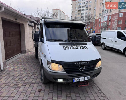 Белый Мерседес Sprinter, объемом двигателя 2.15 л и пробегом 322 тыс. км за 11500 $, фото 7 на Automoto.ua