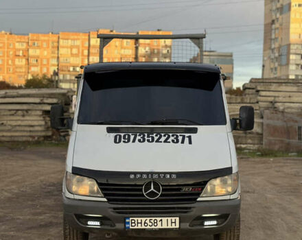 Белый Мерседес Sprinter, объемом двигателя 2.15 л и пробегом 290 тыс. км за 12500 $, фото 2 на Automoto.ua