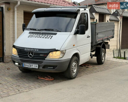 Белый Мерседес Sprinter, объемом двигателя 2.15 л и пробегом 322 тыс. км за 11500 $, фото 6 на Automoto.ua