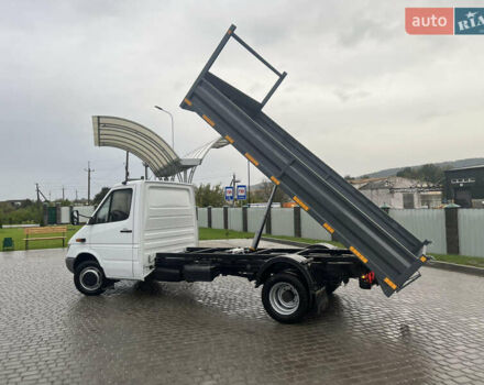 Белый Мерседес Sprinter, объемом двигателя 2.7 л и пробегом 451 тыс. км за 18700 $, фото 1 на Automoto.ua