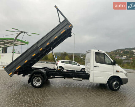 Белый Мерседес Sprinter, объемом двигателя 2.7 л и пробегом 451 тыс. км за 18700 $, фото 3 на Automoto.ua