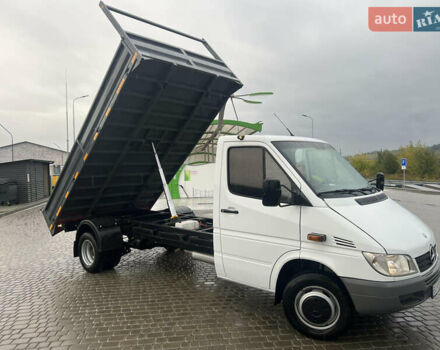 Белый Мерседес Sprinter, объемом двигателя 2.7 л и пробегом 451 тыс. км за 18700 $, фото 2 на Automoto.ua