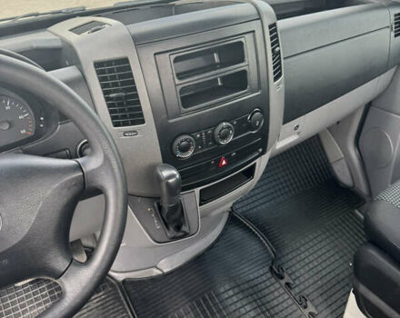 Білий Мерседес Sprinter, об'ємом двигуна 2.2 л та пробігом 303 тис. км за 25000 $, фото 6 на Automoto.ua
