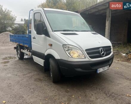 Белый Мерседес Sprinter, объемом двигателя 2.14 л и пробегом 400 тыс. км за 16920 $, фото 2 на Automoto.ua