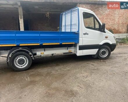 Белый Мерседес Sprinter, объемом двигателя 2.14 л и пробегом 400 тыс. км за 16920 $, фото 5 на Automoto.ua
