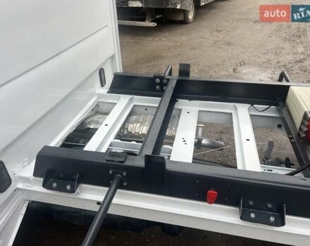 Білий Мерседес Sprinter, об'ємом двигуна 2.14 л та пробігом 400 тис. км за 17910 $, фото 29 на Automoto.ua