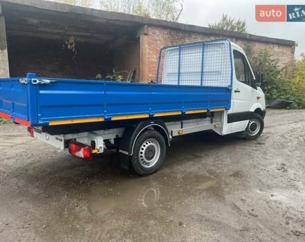 Белый Мерседес Sprinter, объемом двигателя 2.14 л и пробегом 400 тыс. км за 16920 $, фото 6 на Automoto.ua