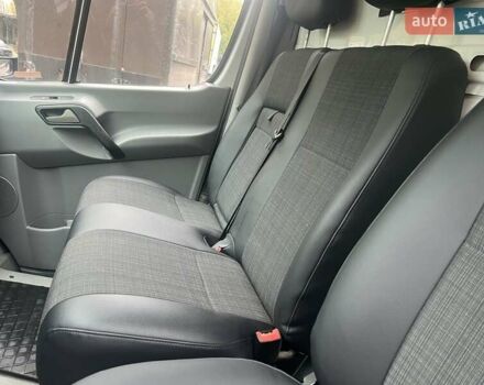 Белый Мерседес Sprinter, объемом двигателя 2.14 л и пробегом 400 тыс. км за 16920 $, фото 19 на Automoto.ua