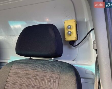 Білий Мерседес Sprinter, об'ємом двигуна 2.2 л та пробігом 340 тис. км за 25500 $, фото 12 на Automoto.ua