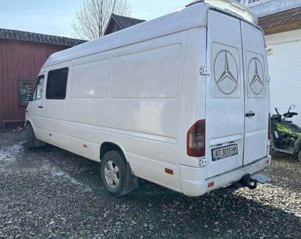 Белый Мерседес Sprinter, объемом двигателя 2.1 л и пробегом 300 тыс. км за 8500 $, фото 1 на Automoto.ua