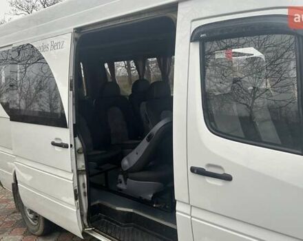 Белый Мерседес Sprinter, объемом двигателя 2.15 л и пробегом 228 тыс. км за 11580 $, фото 9 на Automoto.ua
