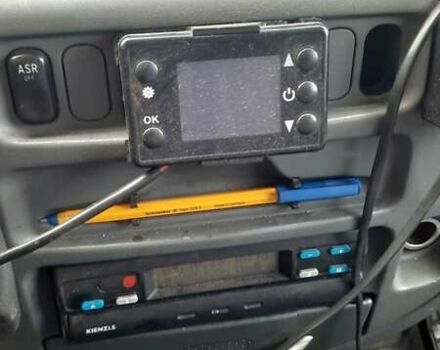 Белый Мерседес Sprinter, объемом двигателя 2.7 л и пробегом 384 тыс. км за 15000 $, фото 28 на Automoto.ua