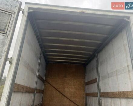 Белый Мерседес Sprinter, объемом двигателя 2.69 л и пробегом 385 тыс. км за 10700 $, фото 2 на Automoto.ua