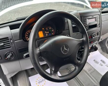 Белый Мерседес Sprinter, объемом двигателя 2.2 л и пробегом 142 тыс. км за 24800 $, фото 37 на Automoto.ua