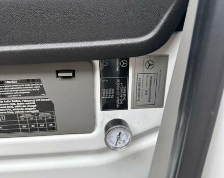 Белый Мерседес Sprinter, объемом двигателя 2.14 л и пробегом 434 тыс. км за 16900 $, фото 14 на Automoto.ua