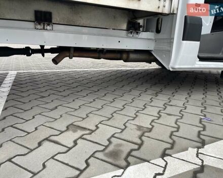 Белый Мерседес Sprinter, объемом двигателя 2.2 л и пробегом 350 тыс. км за 21500 $, фото 17 на Automoto.ua