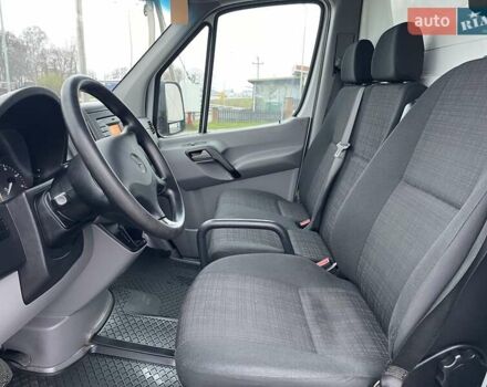 Белый Мерседес Sprinter, объемом двигателя 2.2 л и пробегом 350 тыс. км за 21500 $, фото 8 на Automoto.ua