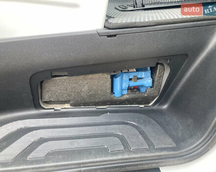 Белый Мерседес Sprinter, объемом двигателя 2.14 л и пробегом 385 тыс. км за 27000 $, фото 21 на Automoto.ua