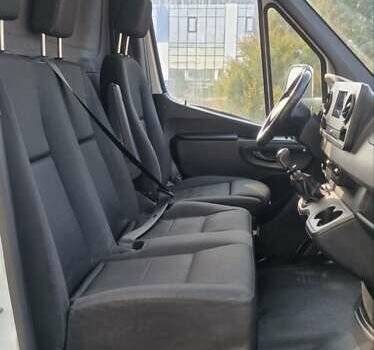 Белый Мерседес Sprinter, объемом двигателя 2.2 л и пробегом 308 тыс. км за 20900 $, фото 32 на Automoto.ua