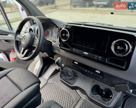 Білий Мерседес Sprinter, об'ємом двигуна 2 л та пробігом 212 тис. км за 25000 $, фото 13 на Automoto.ua