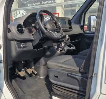 Белый Мерседес Sprinter, объемом двигателя 2.2 л и пробегом 308 тыс. км за 20900 $, фото 31 на Automoto.ua