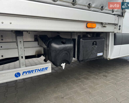 Белый Мерседес Sprinter, объемом двигателя 1.95 л и пробегом 132 тыс. км за 37500 $, фото 8 на Automoto.ua